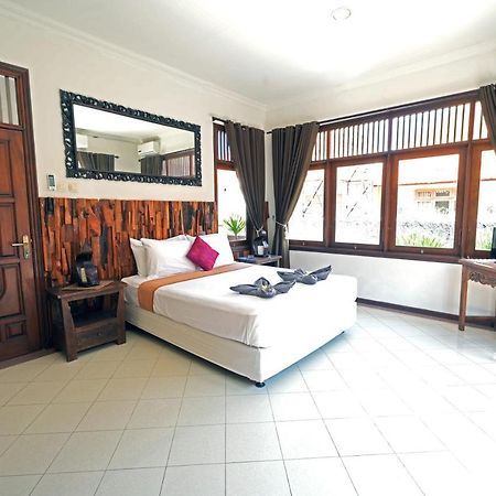 Villa Sanket - Kuta - 6 Bedrooms - 6 Bathrooms - Great Location Bagian luar foto