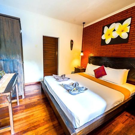 Villa Sanket - Kuta - 6 Bedrooms - 6 Bathrooms - Great Location Bagian luar foto